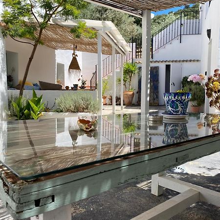 La Pluma Hotel Iznajar Bagian luar foto