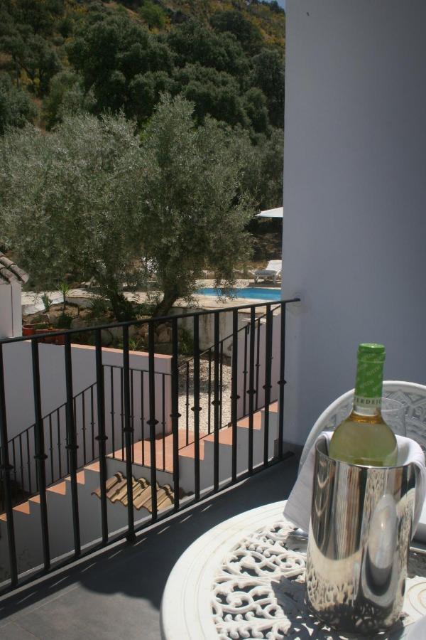 La Pluma Hotel Iznajar Bagian luar foto