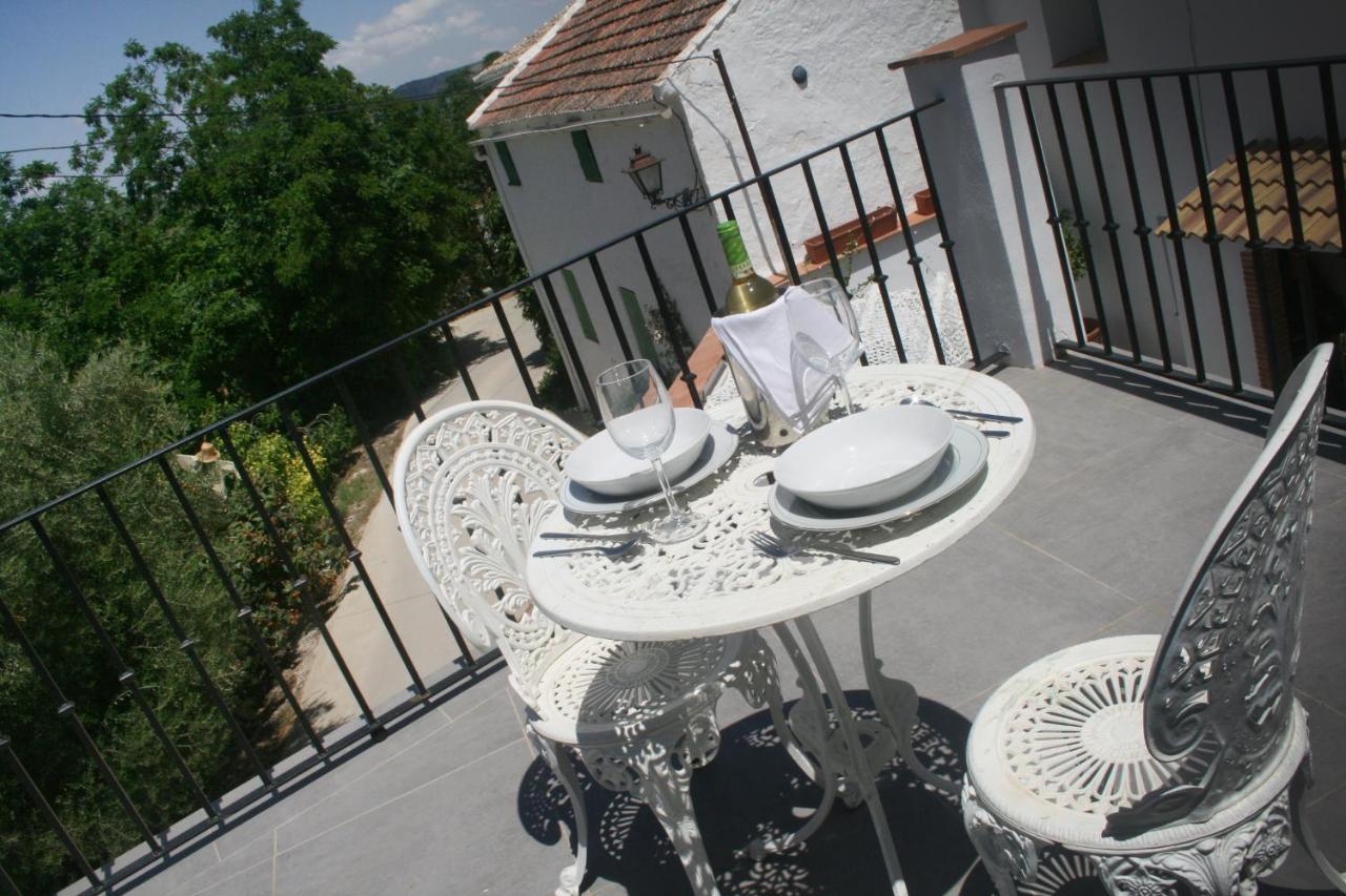 La Pluma Hotel Iznajar Bagian luar foto